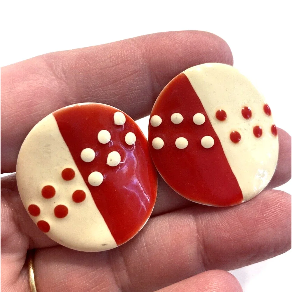 Vintage Clip On Earrings Red & White Enamel on Metal Rounds Mod 1960's Fashion